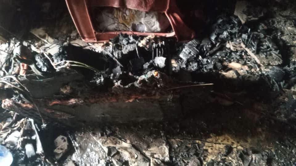 اندلاع حريق هائل يلتهم منزل الصحفية فاطمة رشاد في الشيخ عثمان.. ومناشدات عاجلة للتدخل - اندلاع حريق هائل يلتهم منزل الصحفية فاطمة رشاد في الشيخ عثمان.. ومناشدات عاجلة للتدخل -